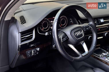 Внедорожник / Кроссовер Audi Q7 2018 в 