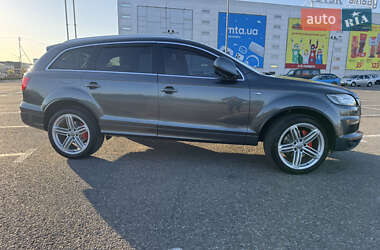 Позашляховик / Кросовер Audi Q7 2010 в 