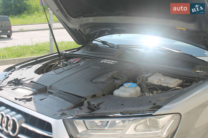 Внедорожник / Кроссовер Audi Q7 2017 в Львове