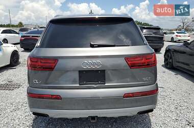 Внедорожник / Кроссовер Audi Q7 2016 в 