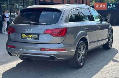 Внедорожник / Кроссовер Audi Q7 2011 в 