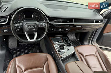 Внедорожник / Кроссовер Audi Q7 2017 в 