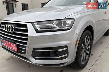 Внедорожник / Кроссовер Audi Q7 2017 в 