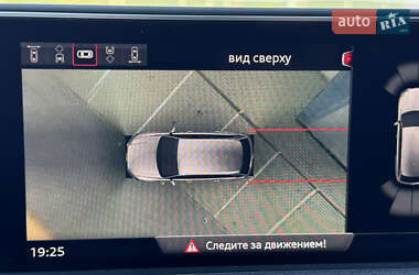 Внедорожник / Кроссовер Audi Q7 2017 в 