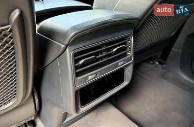 Внедорожник / Кроссовер Audi Q7 2020 в 