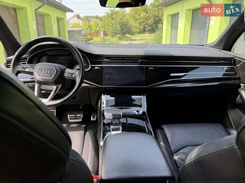 Внедорожник / Кроссовер Audi Q7 2020 в Каменец-Подольском