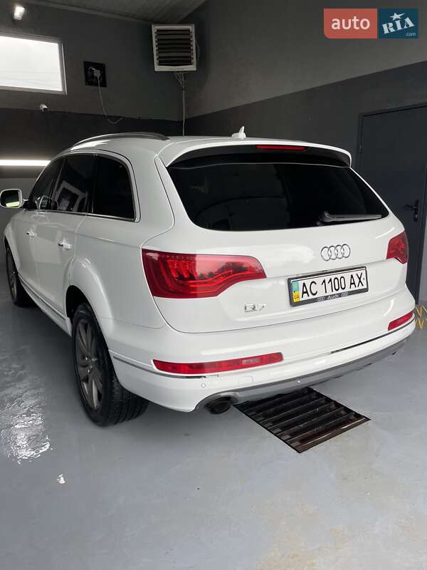 Позашляховик / Кросовер Audi Q7 2012 в Луцьку