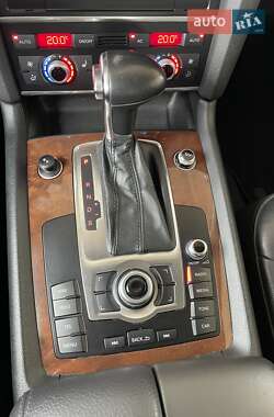 Внедорожник / Кроссовер Audi Q7 2012 в 