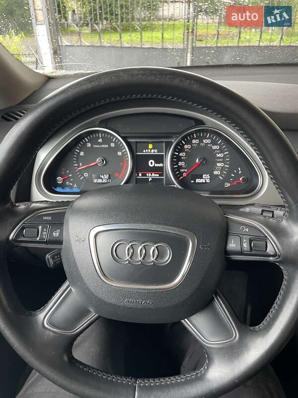 Позашляховик / Кросовер Audi Q7 2012 в Луцьку