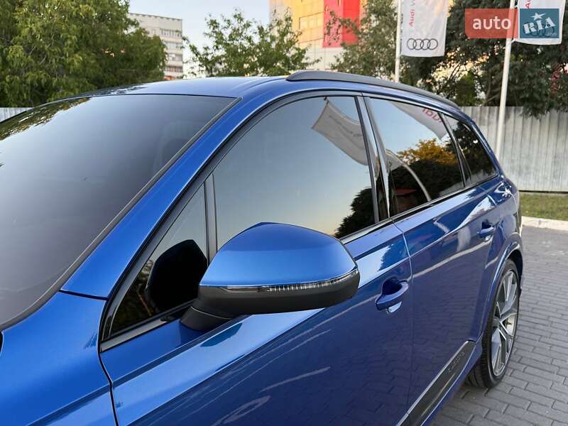 Внедорожник / Кроссовер Audi Q7 2016 в Харькове