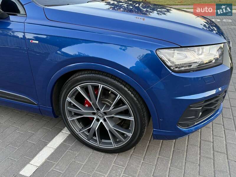 Внедорожник / Кроссовер Audi Q7 2016 в Харькове