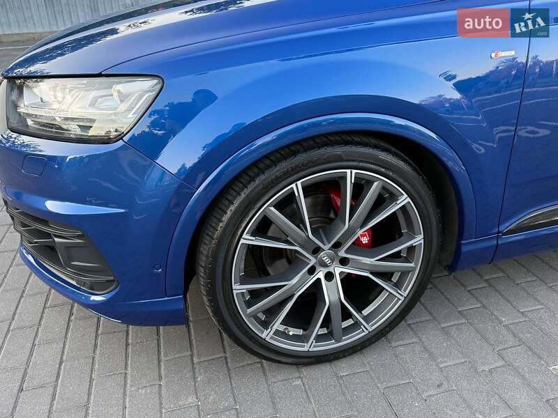 Внедорожник / Кроссовер Audi Q7 2016 в Харькове