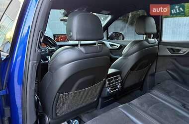 Внедорожник / Кроссовер Audi Q7 2016 в Харькове
