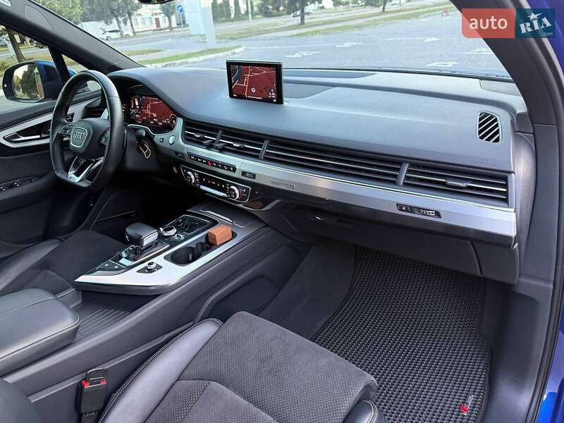Внедорожник / Кроссовер Audi Q7 2016 в Харькове