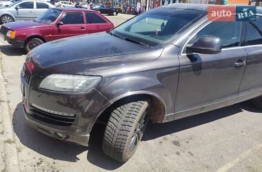 Внедорожник / Кроссовер Audi Q7 2006 в 