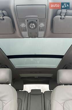 Внедорожник / Кроссовер Audi Q7 2015 в 