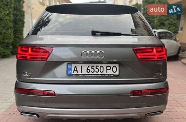 Внедорожник / Кроссовер Audi Q7 2016 в 