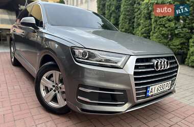 Внедорожник / Кроссовер Audi Q7 2016 в 