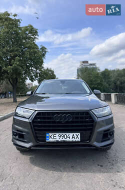 Позашляховик / Кросовер Audi Q7 2018 в Дніпрі