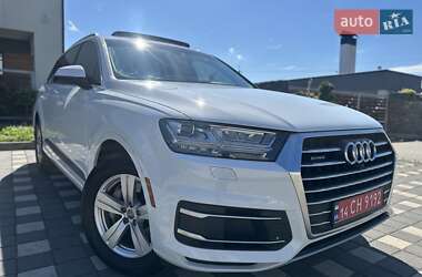 Внедорожник / Кроссовер Audi Q7 2018 в 