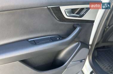 Внедорожник / Кроссовер Audi Q7 2018 в 