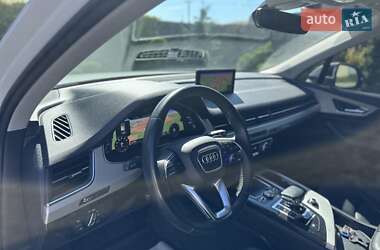 Внедорожник / Кроссовер Audi Q7 2018 в 
