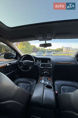 Внедорожник / Кроссовер Audi Q7 2014 в 