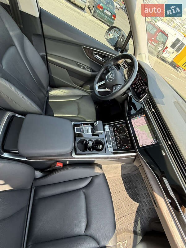 Внедорожник / Кроссовер Audi Q7 2019 в Киеве фото 24 Внедорожник / Кроссовер Audi Q7 2019 в Киеве