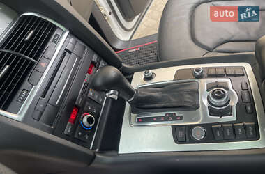 Внедорожник / Кроссовер Audi Q7 2011 в 
