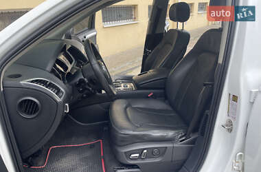 Внедорожник / Кроссовер Audi Q7 2011 в 