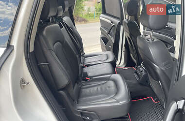 Внедорожник / Кроссовер Audi Q7 2011 в 
