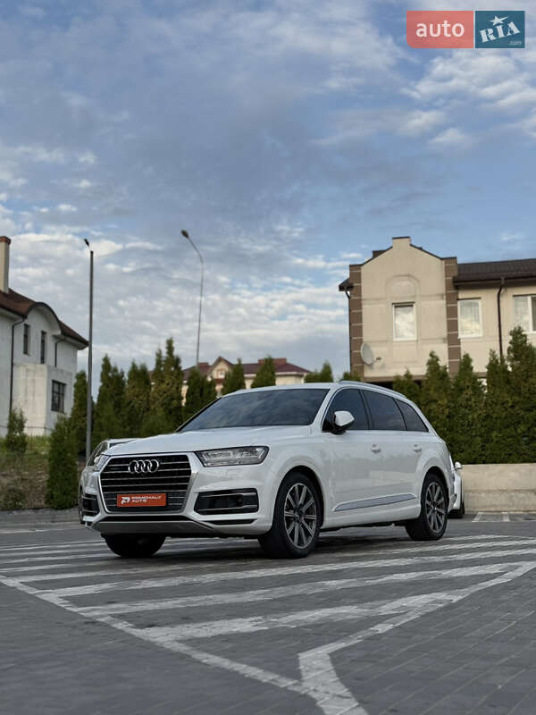 Внедорожник / Кроссовер Audi Q7 2016 в Ровно