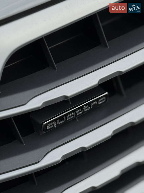 Внедорожник / Кроссовер Audi Q7 2016 в Ровно