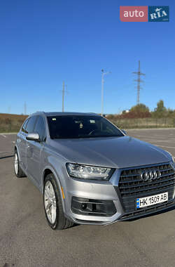 Внедорожник / Кроссовер Audi Q7 2018 в 