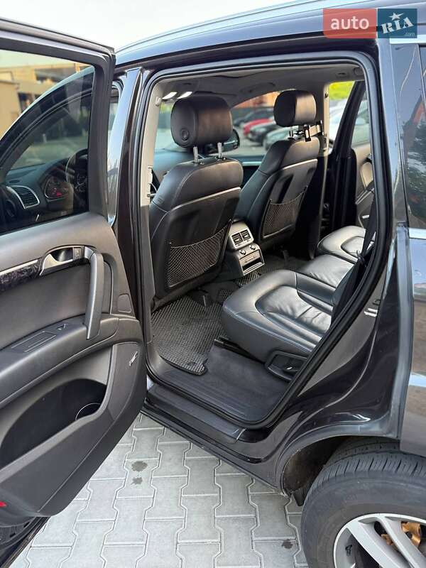 Позашляховик / Кросовер Audi Q7 2011 в Вінниці