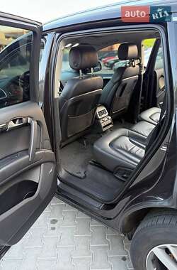 Внедорожник / Кроссовер Audi Q7 2011 в 