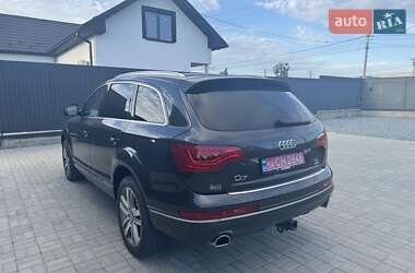 Внедорожник / Кроссовер Audi Q7 2013 в 