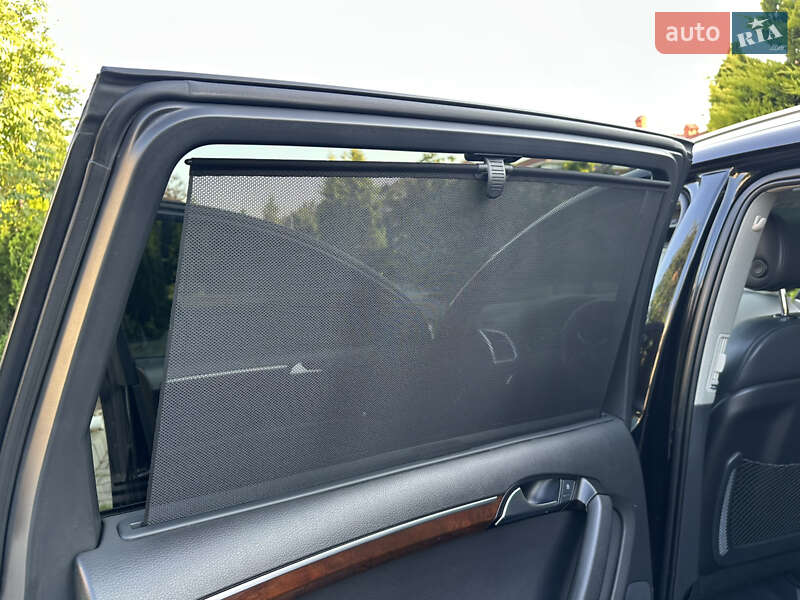 Внедорожник / Кроссовер Audi Q7 2011 в Одессе