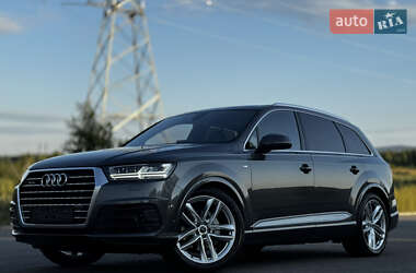Внедорожник / Кроссовер Audi Q7 2017 в 