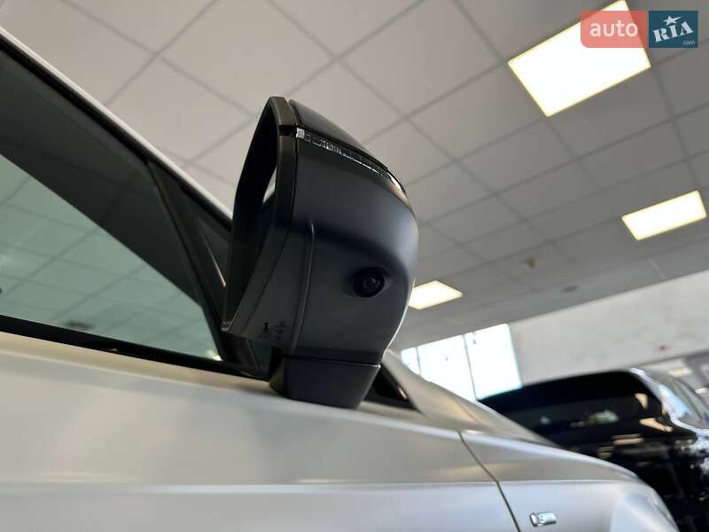 Внедорожник / Кроссовер Audi Q7 2023 в Киеве