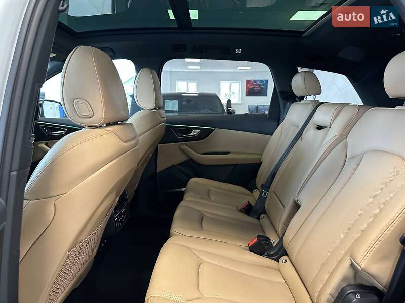 Внедорожник / Кроссовер Audi Q7 2023 в Киеве