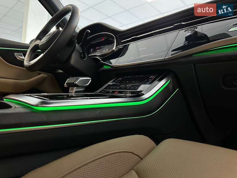 Внедорожник / Кроссовер Audi Q7 2023 в Киеве
