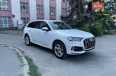 Внедорожник / Кроссовер Audi Q7 2023 в 