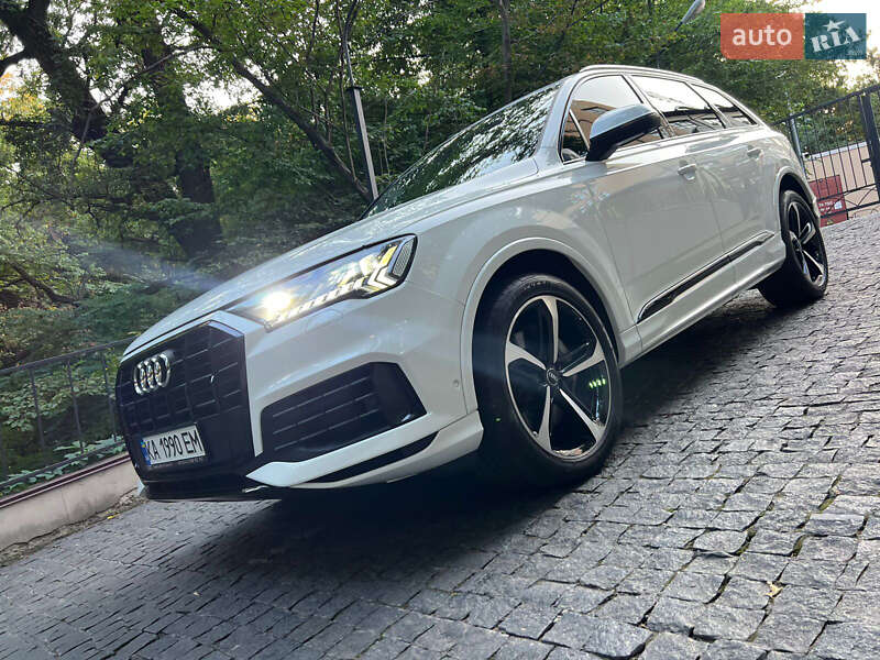 Позашляховик / Кросовер Audi Q7 2019 в Києві фото 14 Позашляховик / Кросовер Audi Q7 2019 в Києві