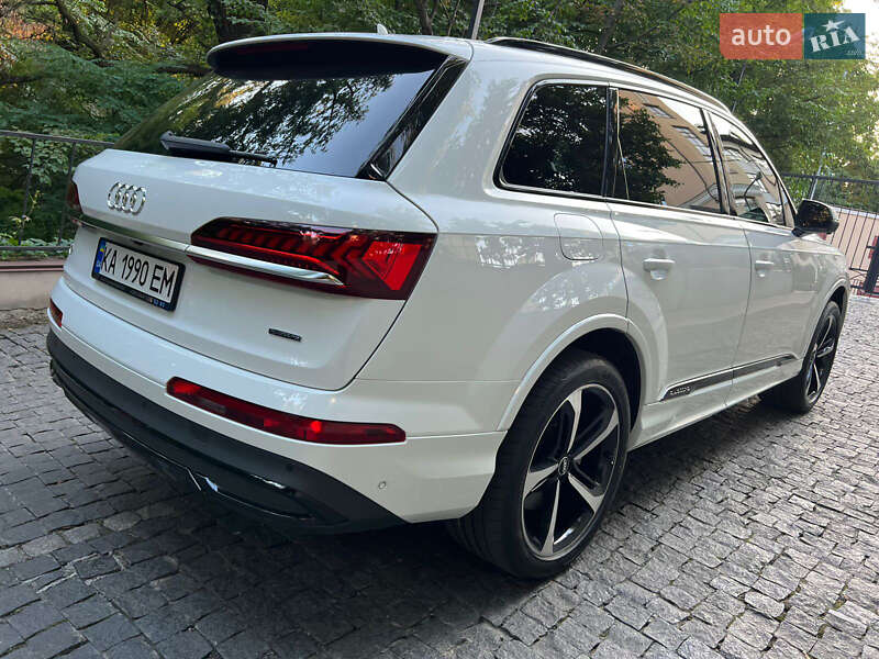 Позашляховик / Кросовер Audi Q7 2019 в Києві фото 28 Позашляховик / Кросовер Audi Q7 2019 в Києві
