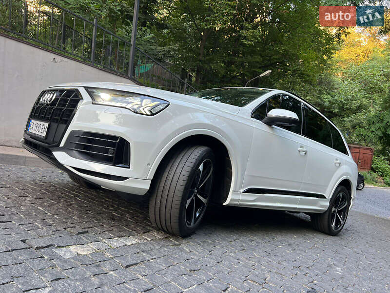Позашляховик / Кросовер Audi Q7 2019 в Києві фото 35 Позашляховик / Кросовер Audi Q7 2019 в Києві