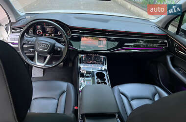 Внедорожник / Кроссовер Audi Q7 2019 в 