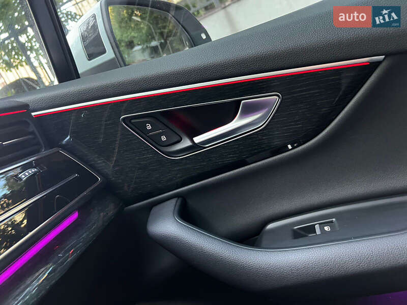 Позашляховик / Кросовер Audi Q7 2019 в Києві фото 77 Позашляховик / Кросовер Audi Q7 2019 в Києві