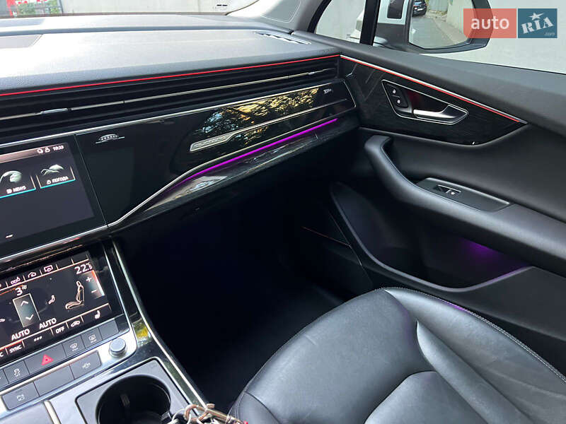 Позашляховик / Кросовер Audi Q7 2019 в Києві фото 79 Позашляховик / Кросовер Audi Q7 2019 в Києві