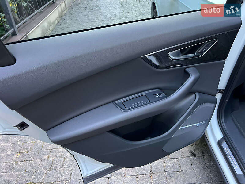 Позашляховик / Кросовер Audi Q7 2019 в Києві фото 103 Позашляховик / Кросовер Audi Q7 2019 в Києві